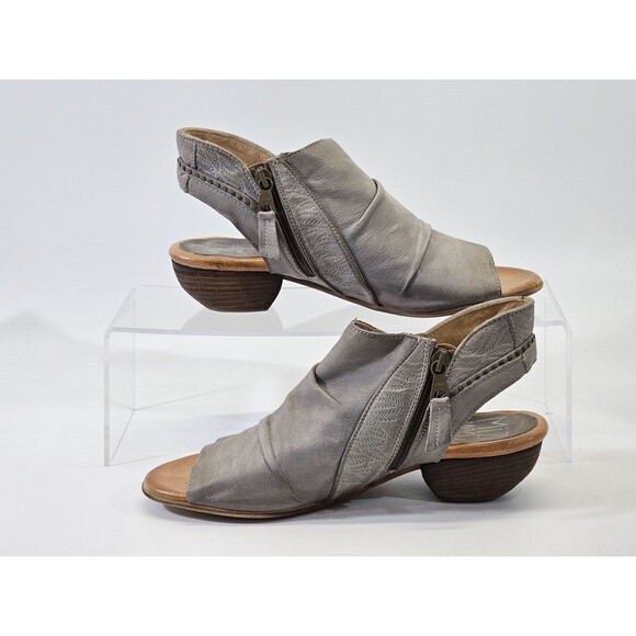 MIZ MOOZ Women's 39 / 8.5 Gray Leather Peep Toe Booties Sandals Heels Studded - Picture 3 of 7